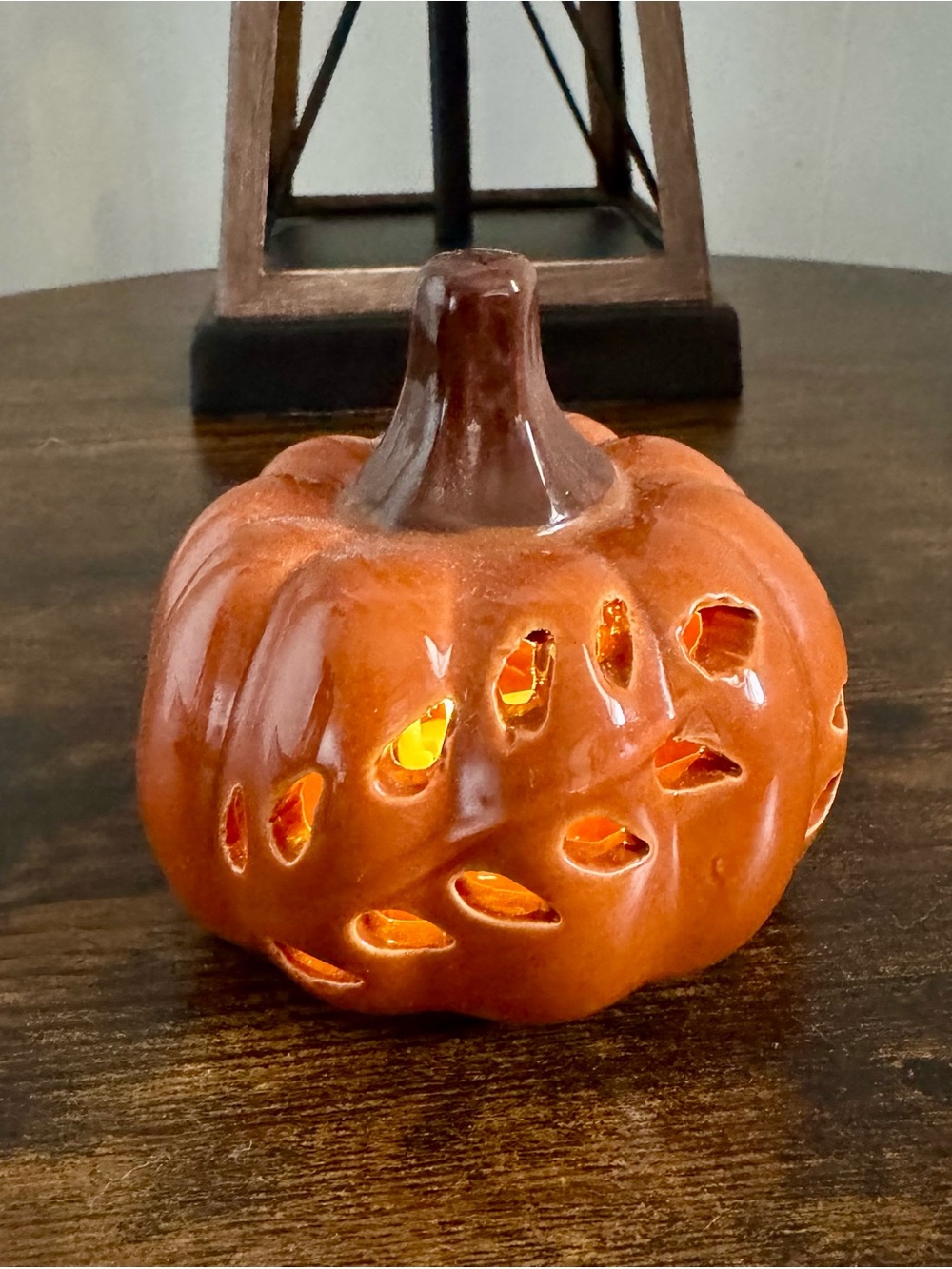 LED Light-Up Ceramic Pumpkin 4” with Leaf Cutout
